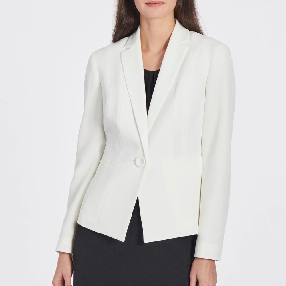 Kasper cream blazer/ business professional.
